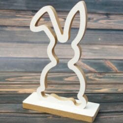 Ażurowy Zając Wielkanocny z podstawką -ZW10